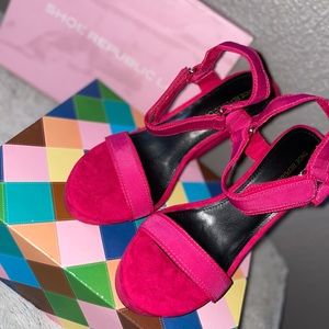 Fashion Nova pink heels